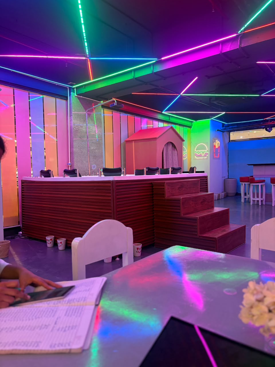 Cafe Jacuzzi ambience
